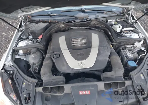 2011 Mercedes-Benz E 350 z USA, uszkodzony, nr VIN WDDKJ5GB2BF078618